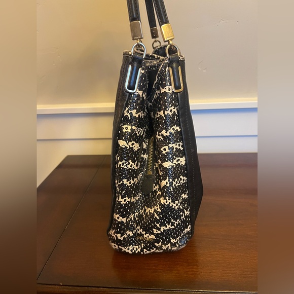 Sold - Picture 4 of 14